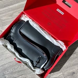 Hunter Women’s Original Tall Boots size 9